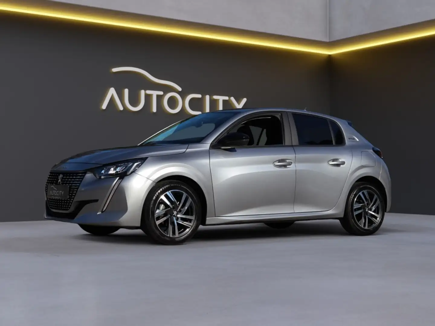 Peugeot 208 1.2 PT 75 Style Carplay l PDC l Cruise Argent - 1
