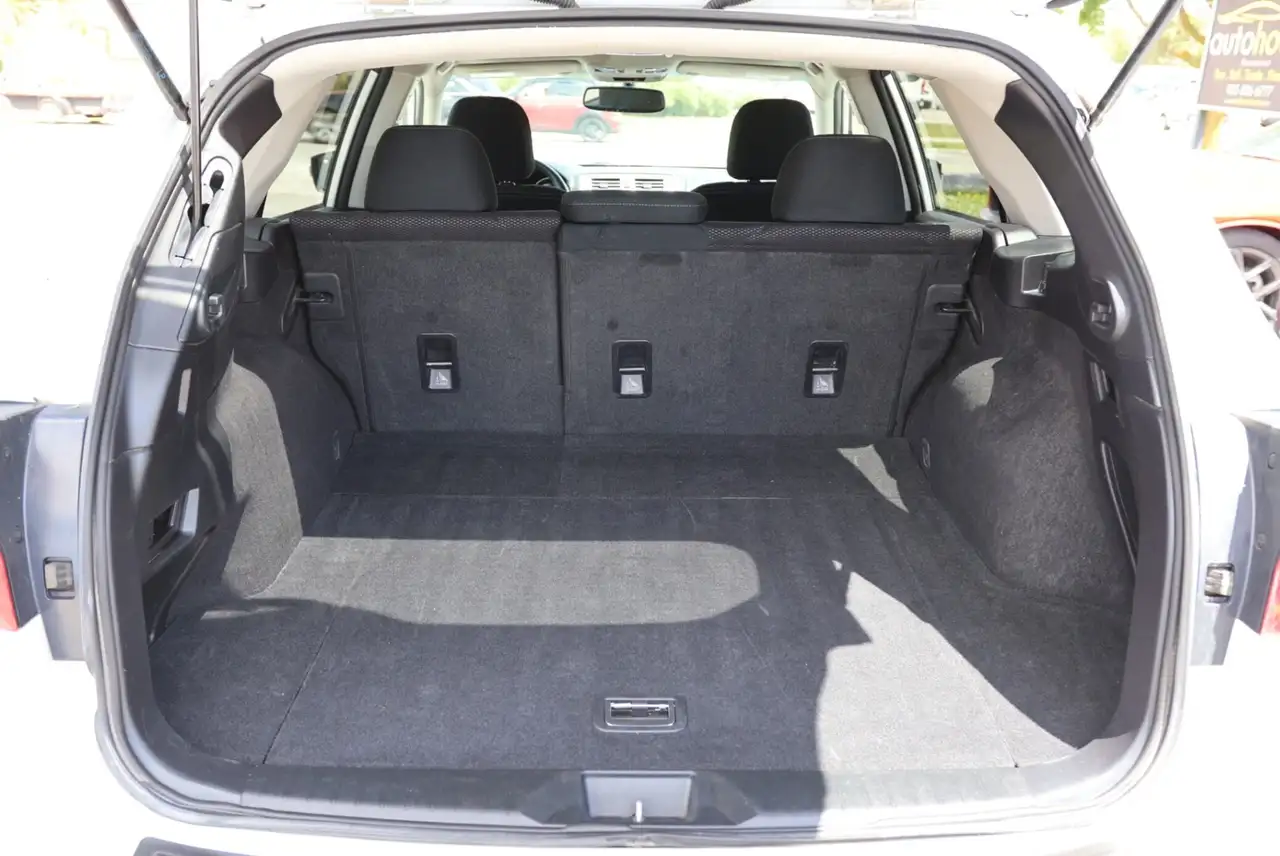 Subaru OUTBACK fotografie Subaru OUTBACK