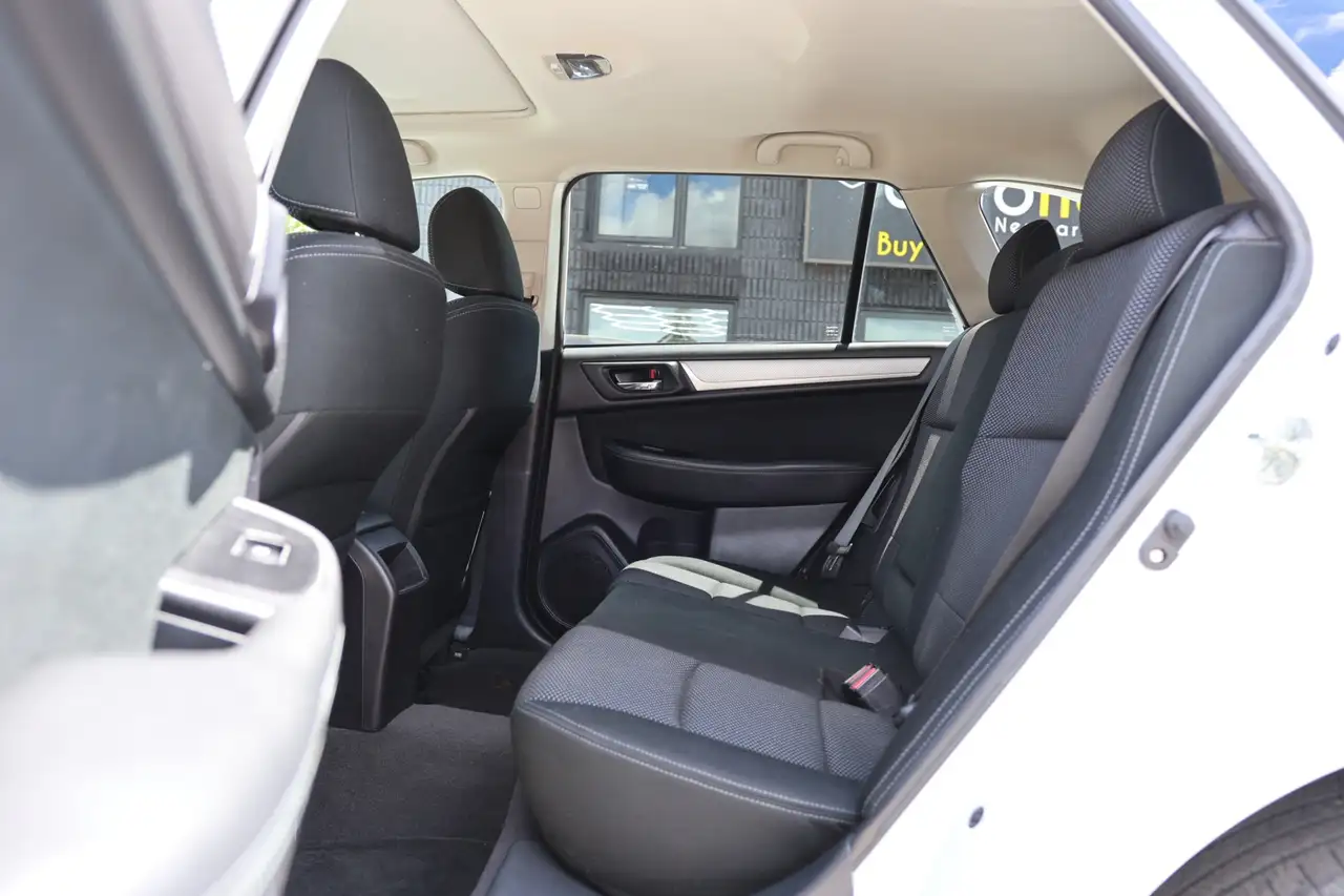 Subaru OUTBACK fotografie Subaru OUTBACK
