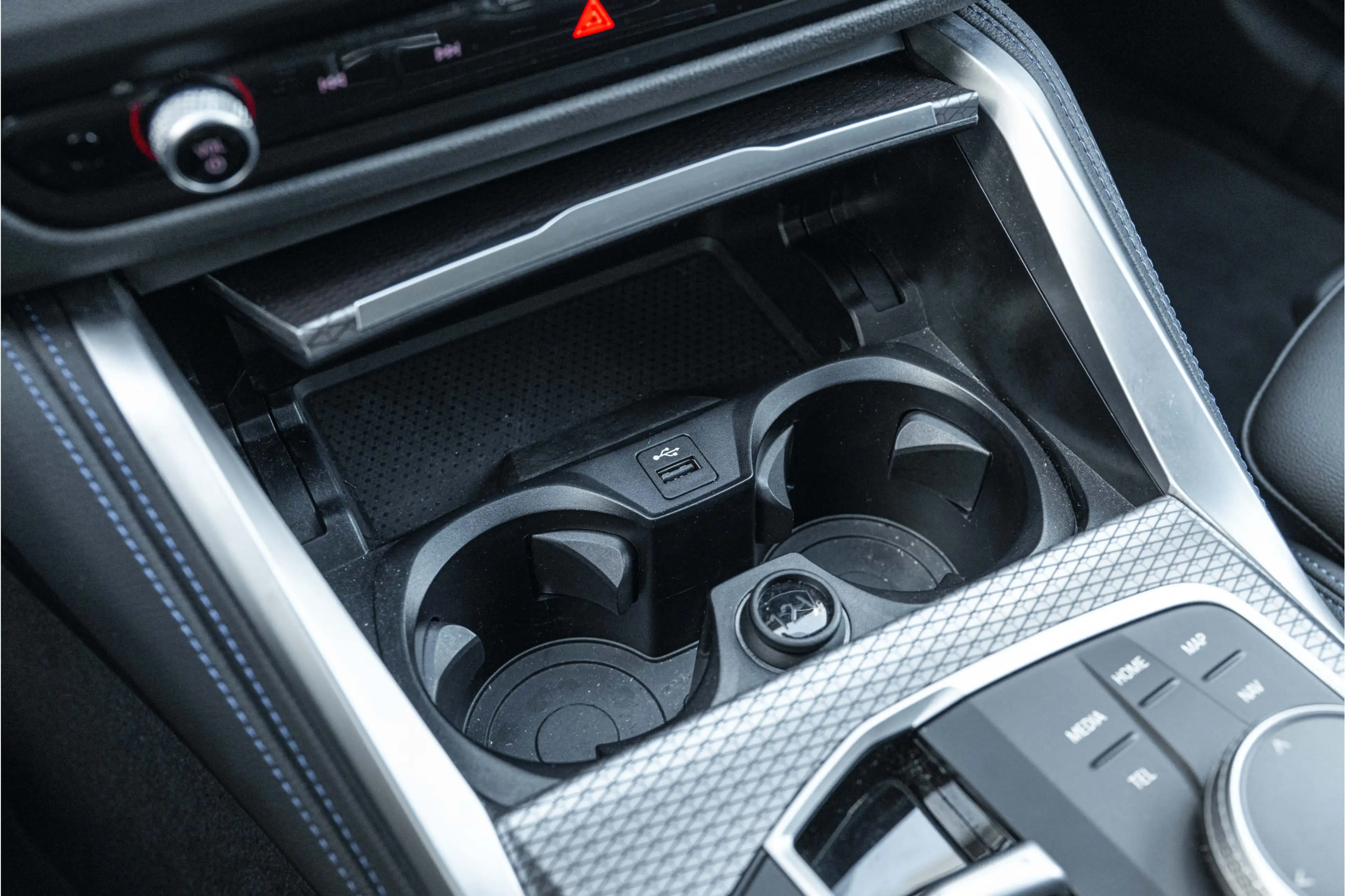 BMW i4 eDrive40 M Sport / Harman Kardon / Stoelverwarming — photo 15