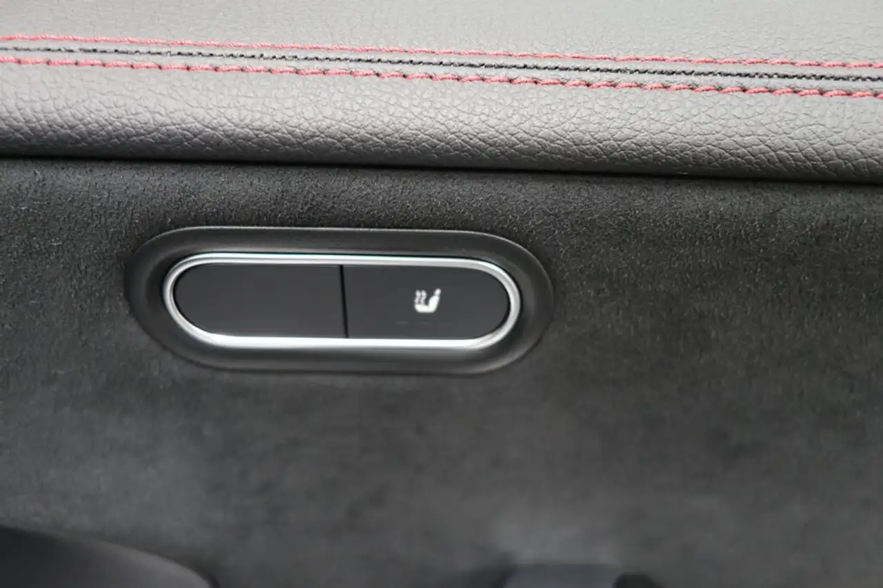 Mercedes-Benz CLA AMG Pack Night Pack Trekhaak Navi MBUX 360 Camera Dodehoek, миниатюра 23