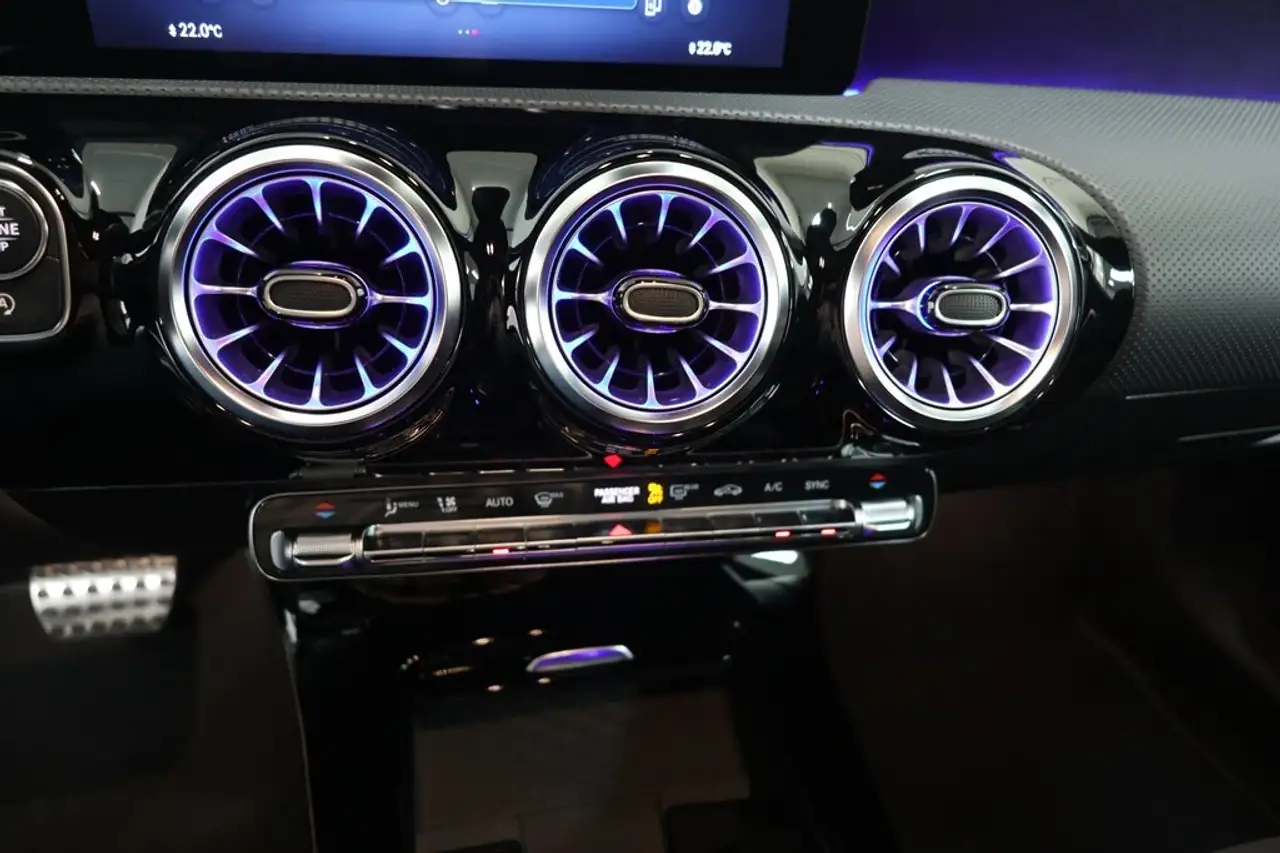 Mercedes-Benz CLA AMG Pack Night Pack Trekhaak Navi MBUX 360 Camera Dodehoek, миниатюра 13