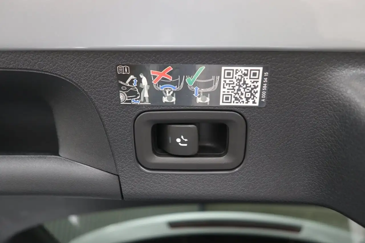 Mercedes-Benz CLA AMG Pack Night Pack Trekhaak Navi MBUX 360 Camera Dodehoek, миниатюра 28