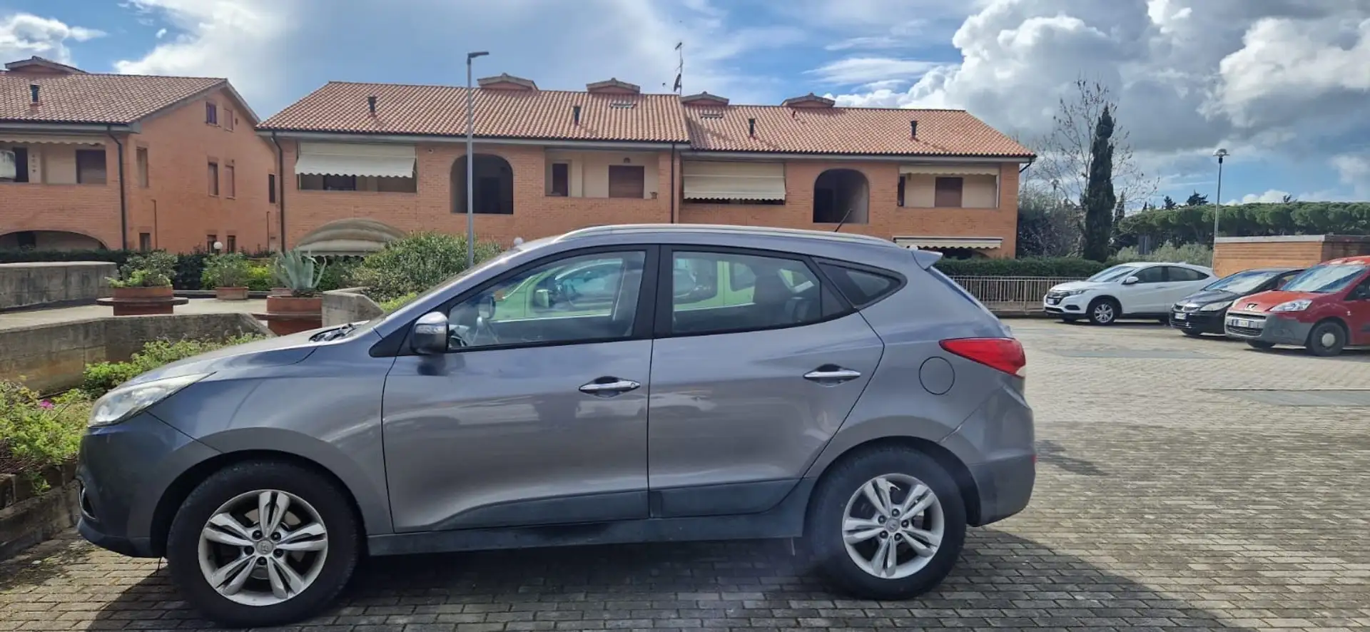 Hyundai iX35 ix35 2.0 crdi Classic 2wd Grigio - 1