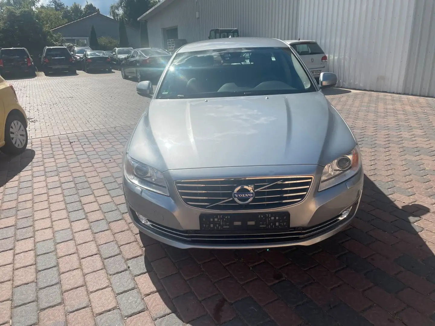 Volvo V70 D3 Kombi Momentum NAVI, PDC, Leder Argent - 2