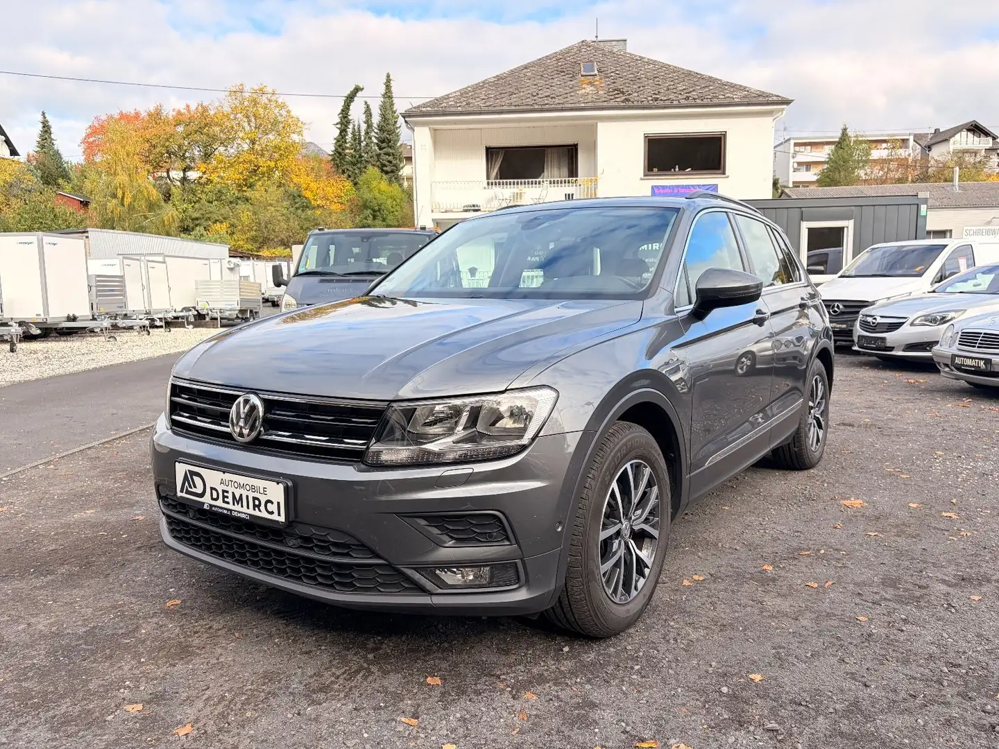 Volkswagen Tiguan Comfortline BMT/Start-Stopp*Kamera+ Grau - 1