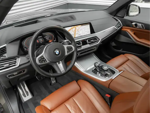BMW X5 view 19