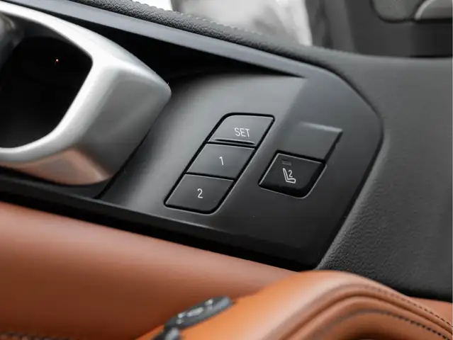 BMW X5 view 25