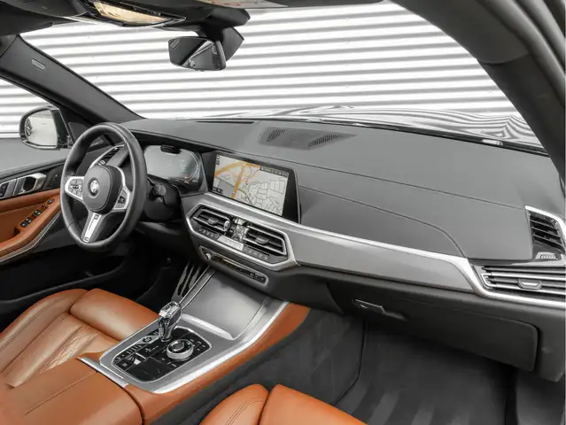 BMW X5 view 21