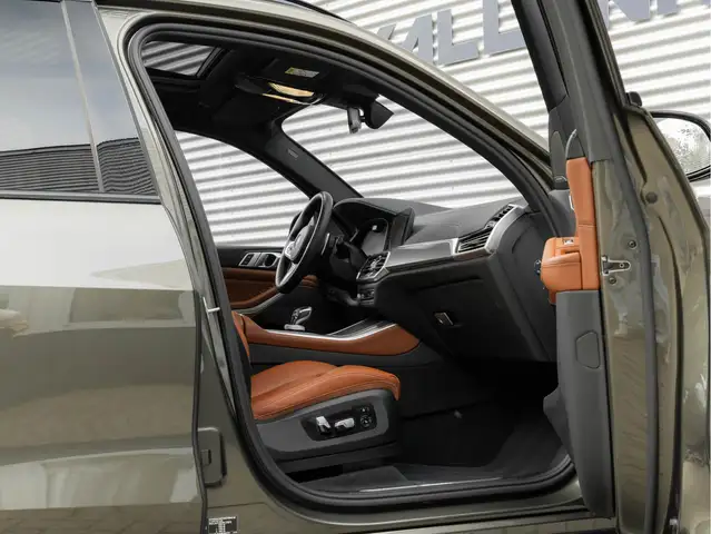 BMW X5 view 26
