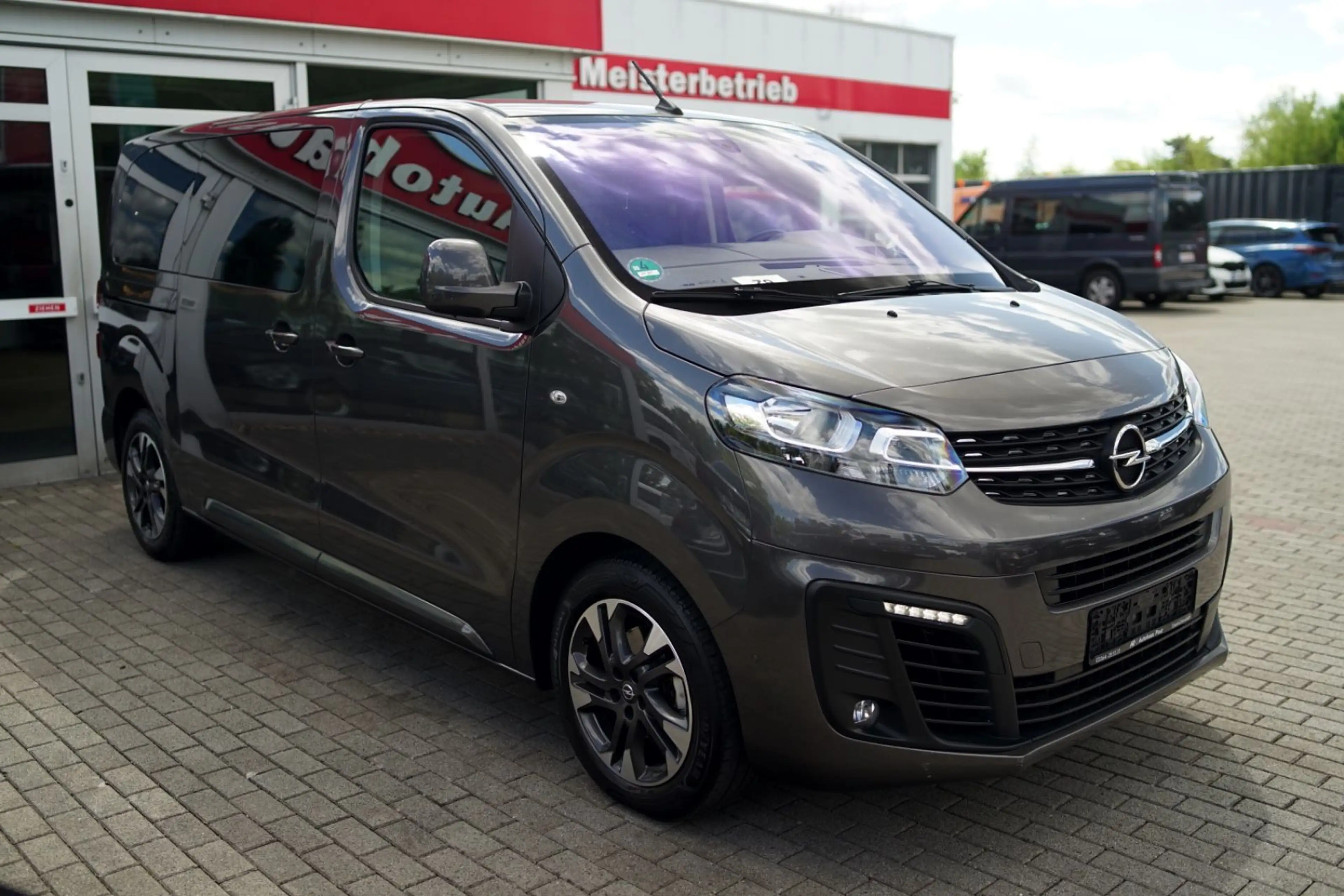 Opel Zafira Life 8-Sitze Navi HUD Totwinkel Notbrems — photo 3