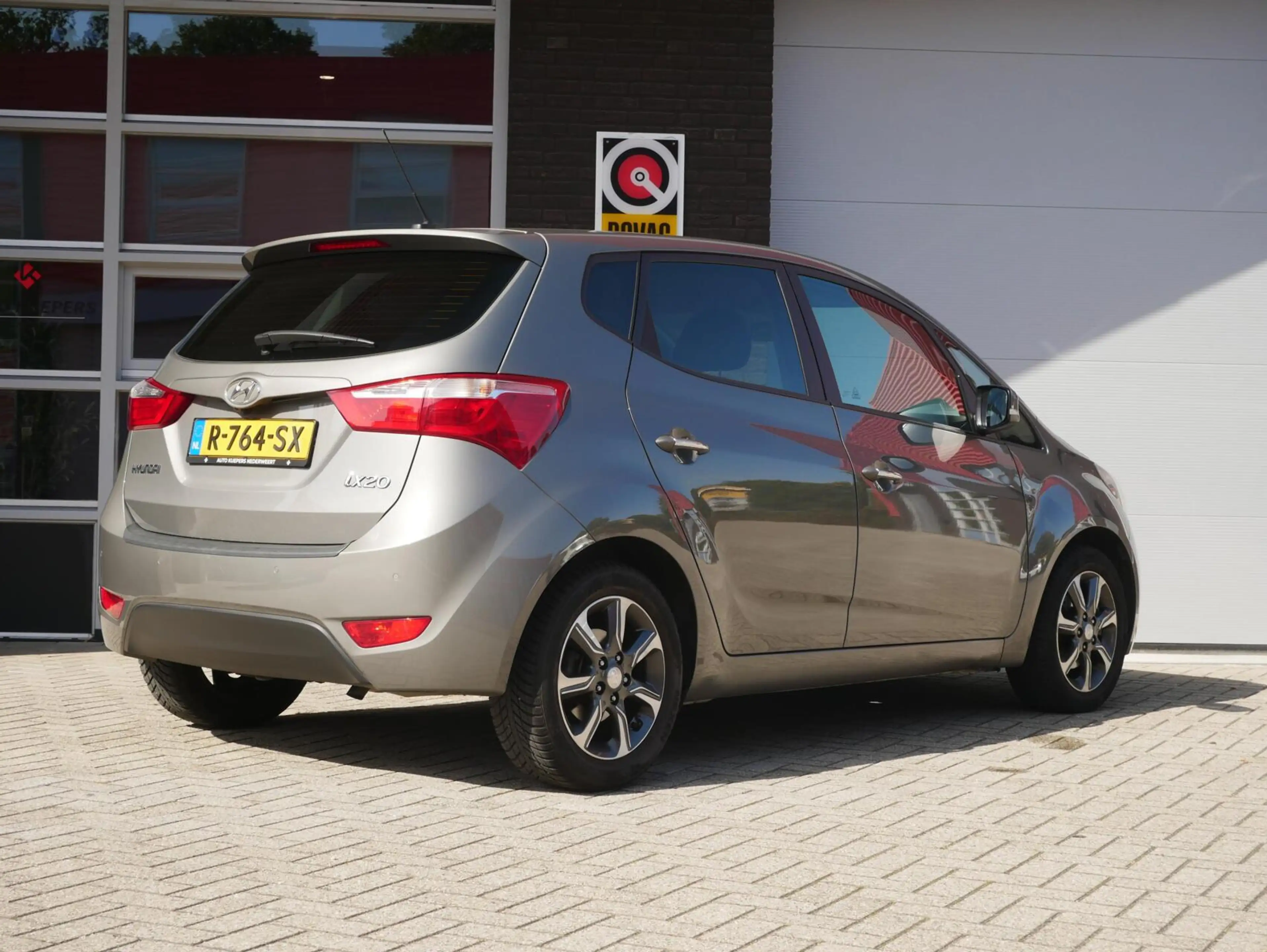 Hyundai iX20 1.6i Premium Camera| Cruise| Navi+BT — photo 12