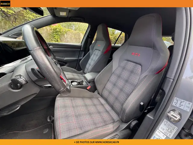 Volkswagen Golf view 8
