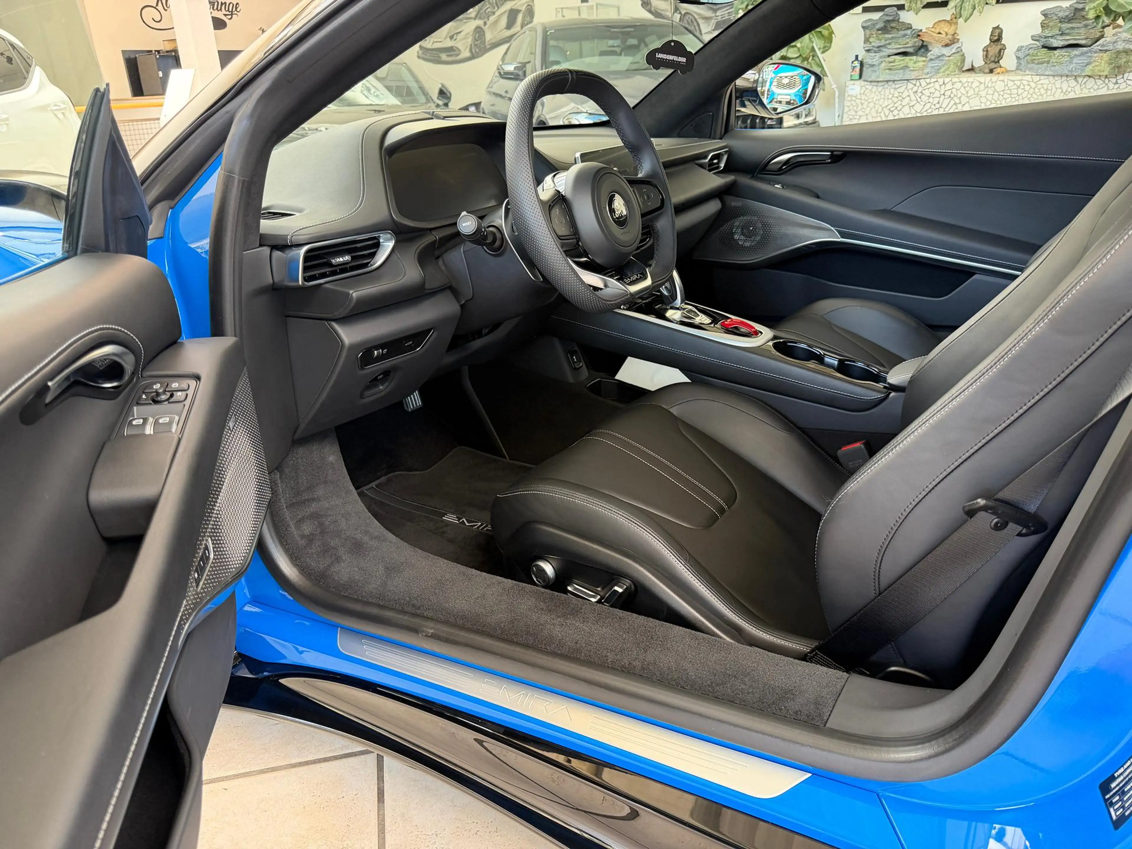 Lotus Emira Emira 2.0 Turbo First Edition — photo 10
