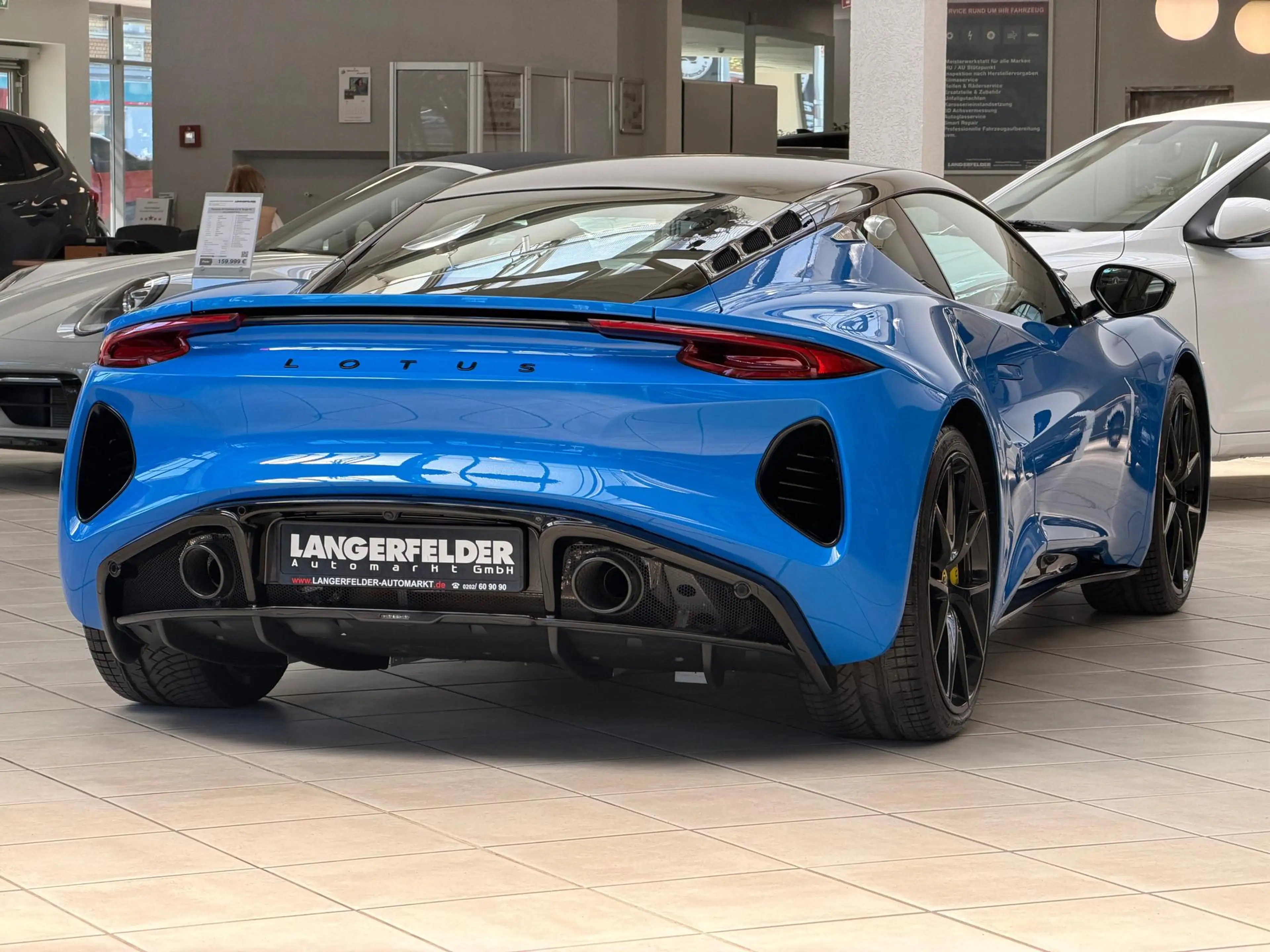 Lotus Emira Emira 2.0 Turbo First Edition — photo 3
