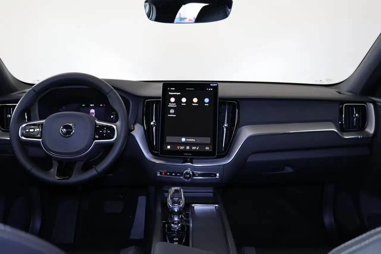 Volvo XC60 2026 — фото 15