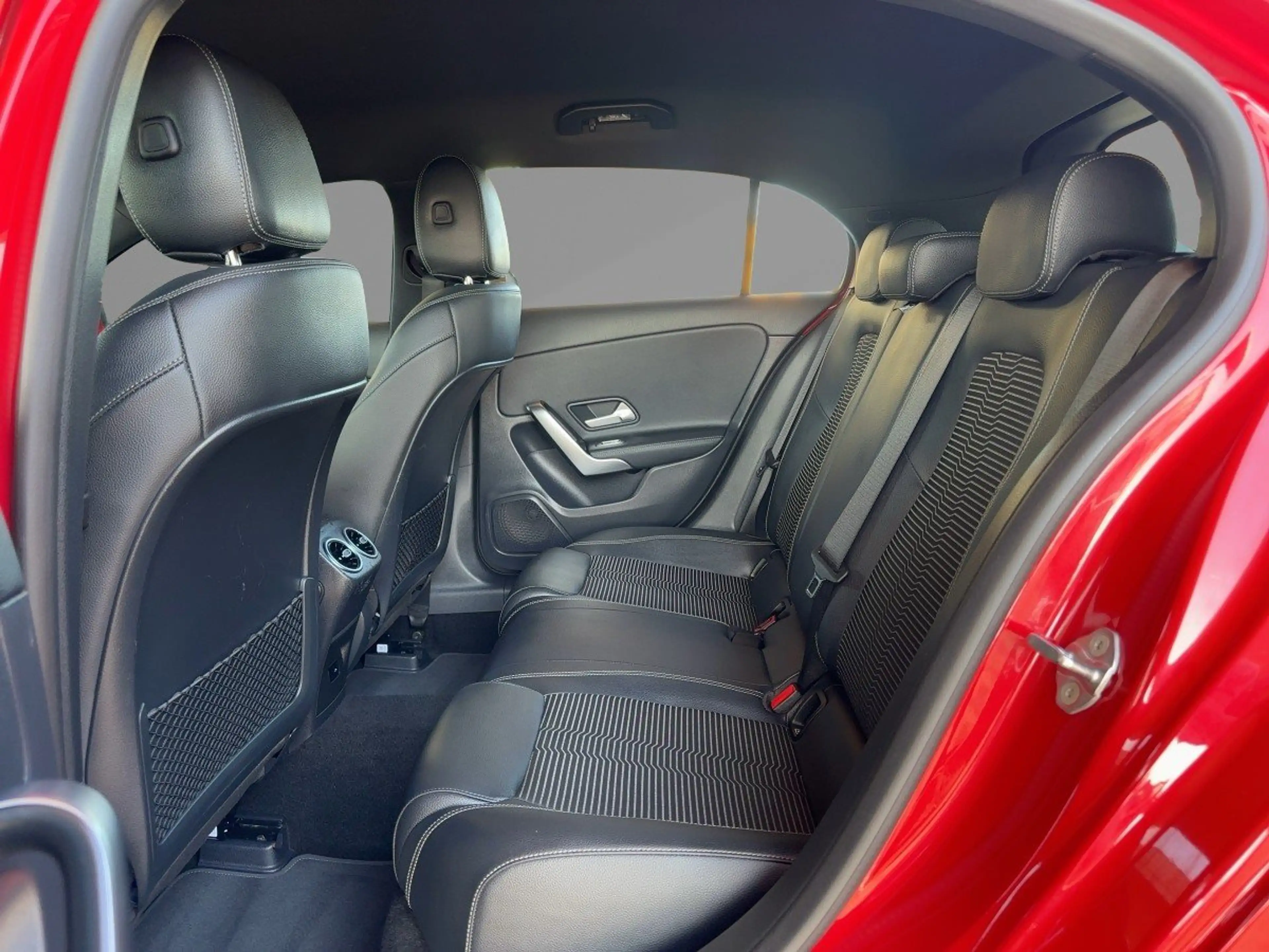 Mercedes-Benz A 200 d 4MATIC Progressive LED RKam Shz — photo 9