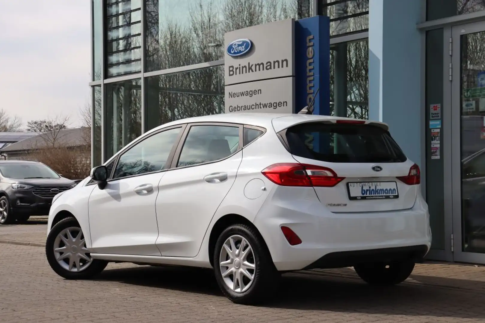 Ford Fiesta 1.1 S&S Cool & Connect+LED+TEMP+DAB Weiß - 2