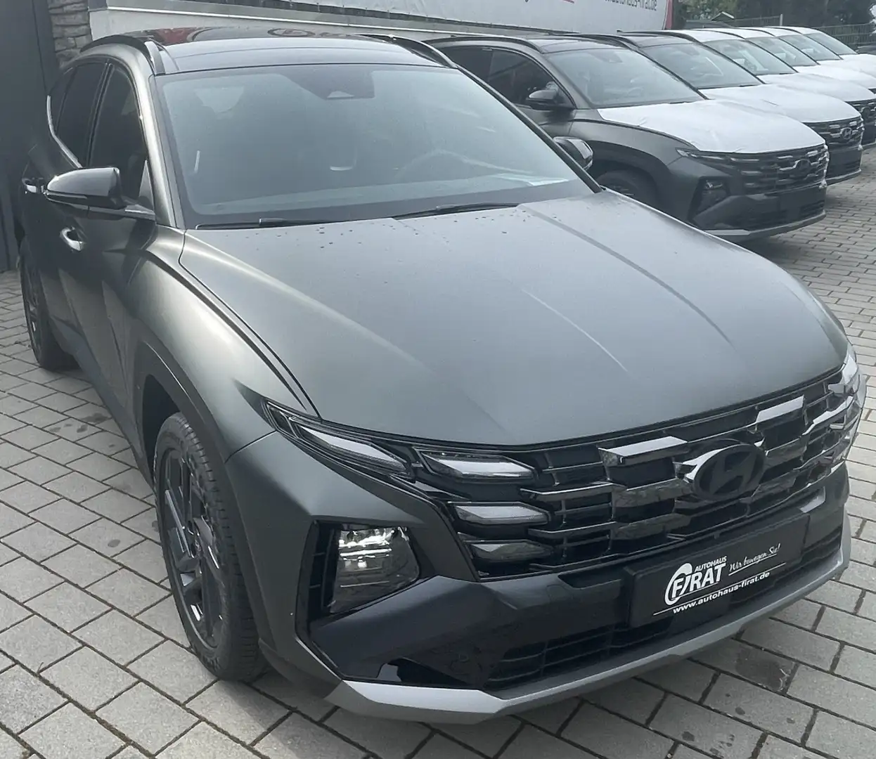 Hyundai TUCSON 1,6 T-Gdi Pano/Schiebedach/LED /NAVI/ R-KAMERA /AC Grau - 1