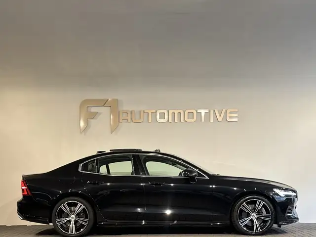 Volvo S60 view 9