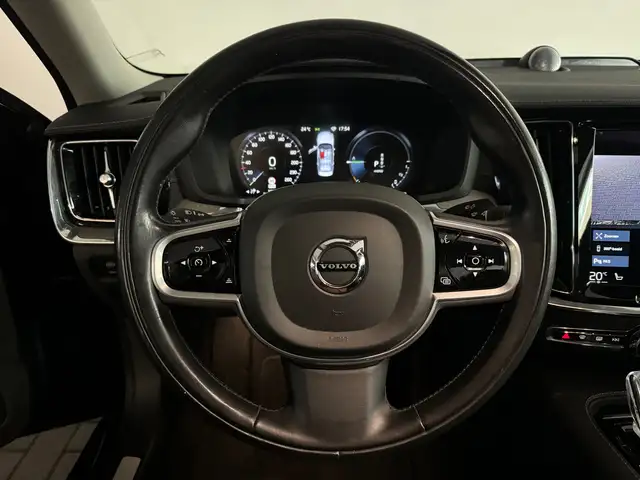 Volvo S60 view 11