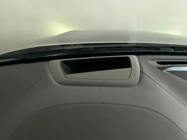 Volvo S60 view 12