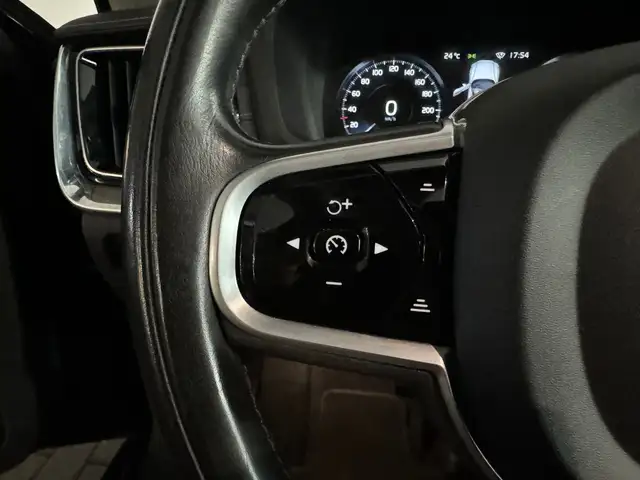 Volvo S60 view 15