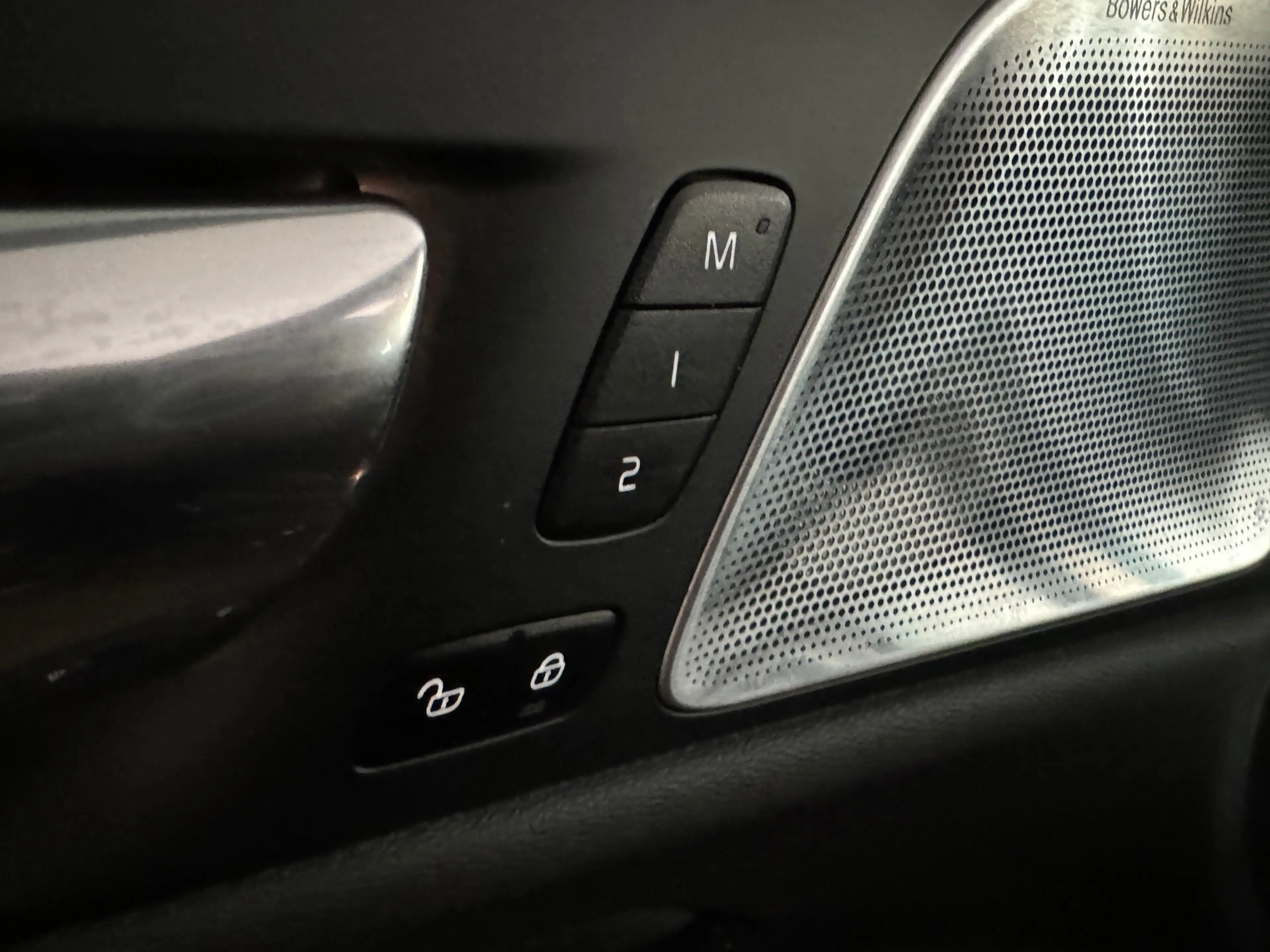 Volvo S60 2.0 Recharge T8 AWD Inscription Pano|Memory|Bowers — photo 13