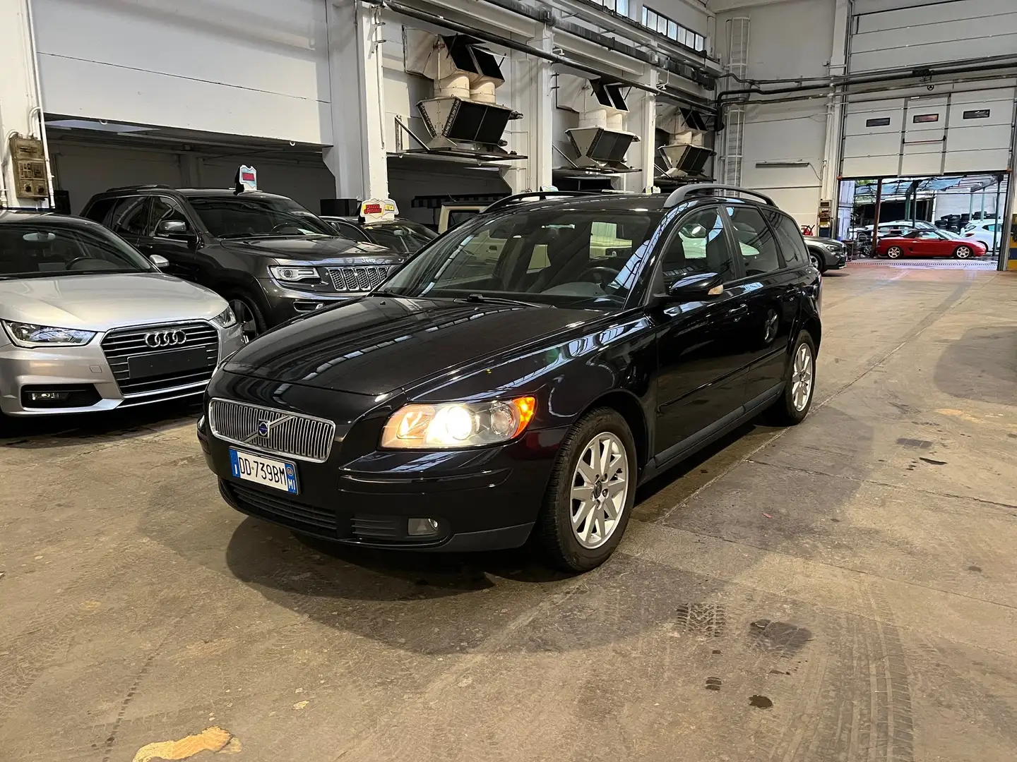 Volvo V50 V50 1.6 Momentum Blau - 1