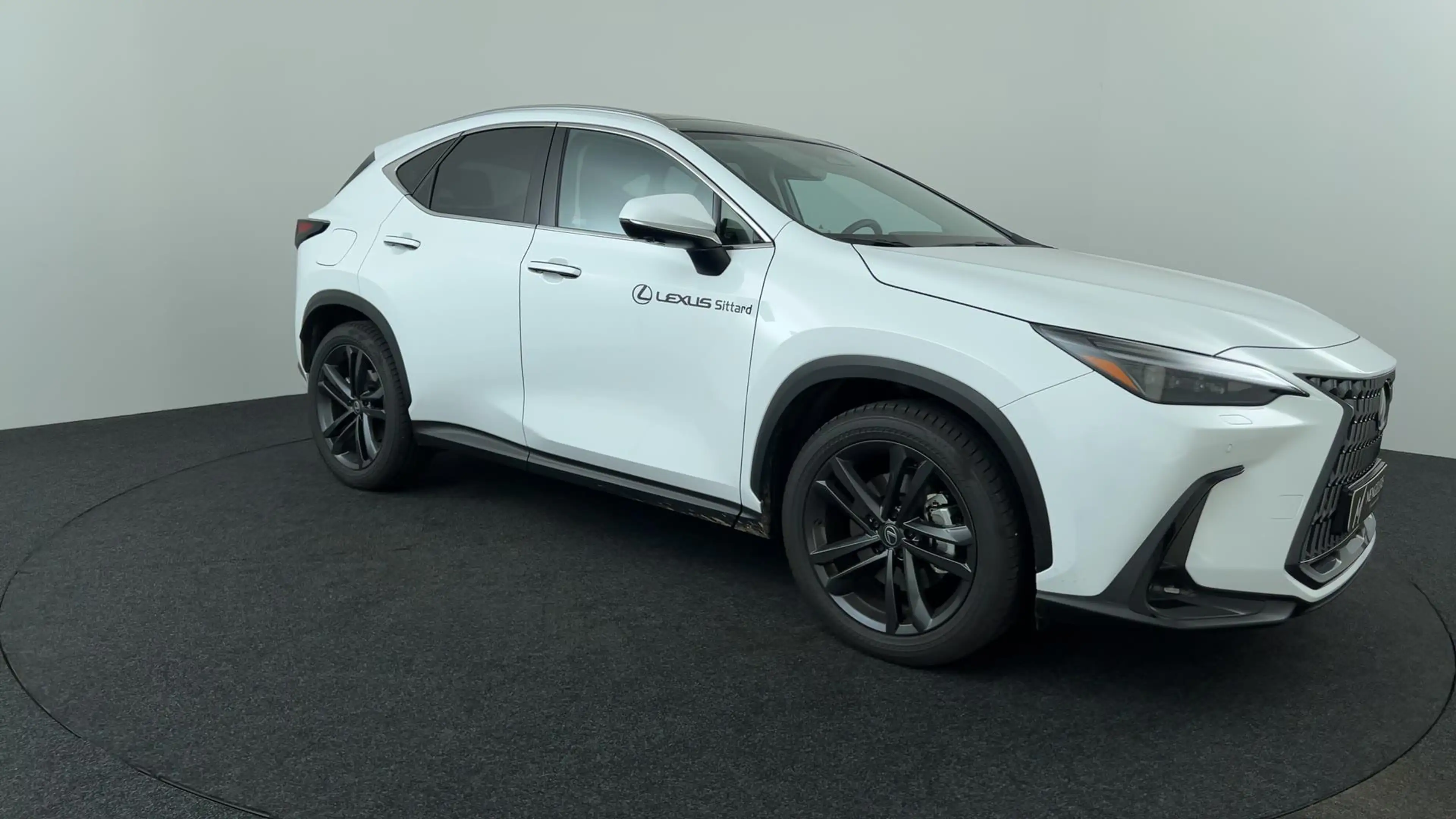 Lexus NX 450h+ AWD 35th Edition, Explorer Pack (trekhaak)! — photo 7