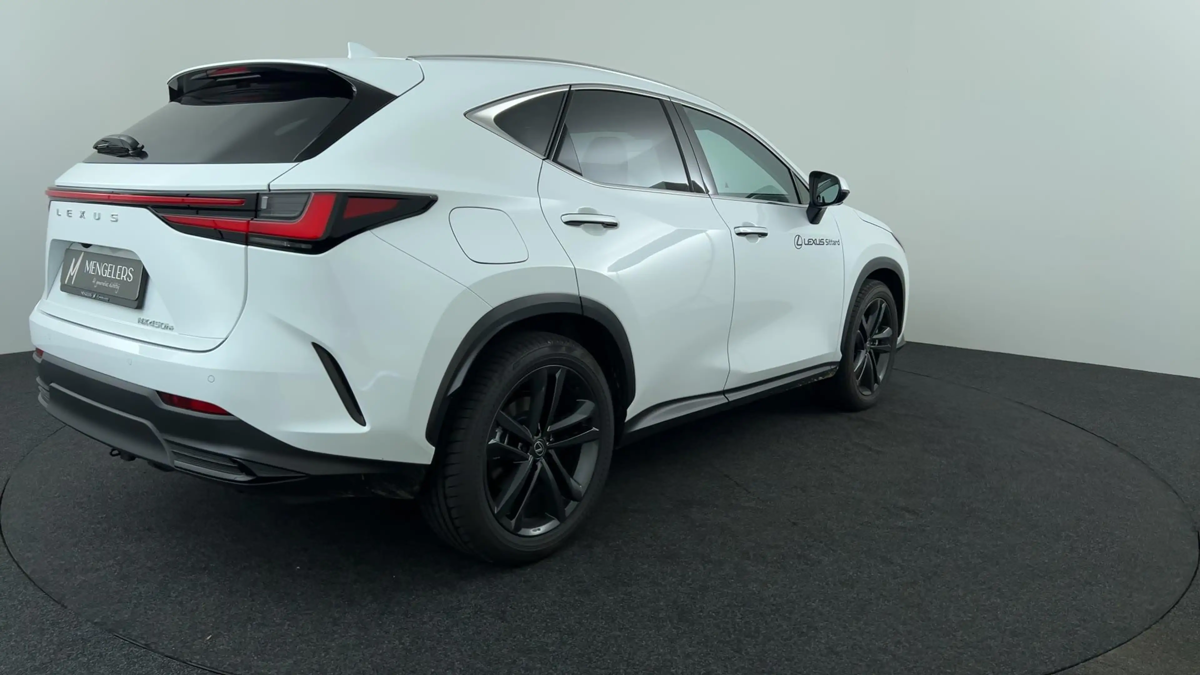 Lexus NX 450h+ AWD 35th Edition, Explorer Pack (trekhaak)! — photo 5