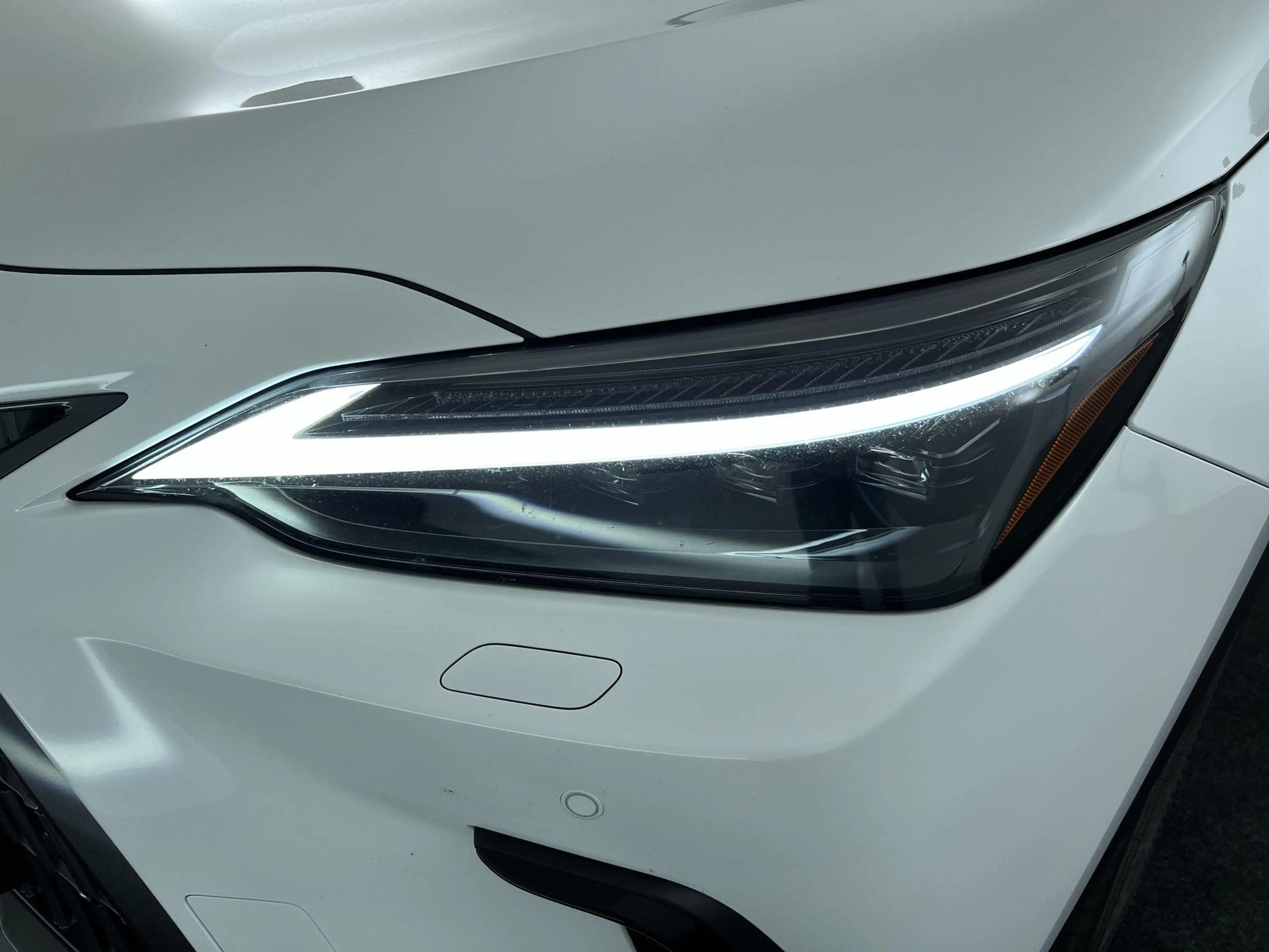 Lexus NX 450h+ AWD 35th Edition, Explorer Pack (trekhaak)! — photo 9