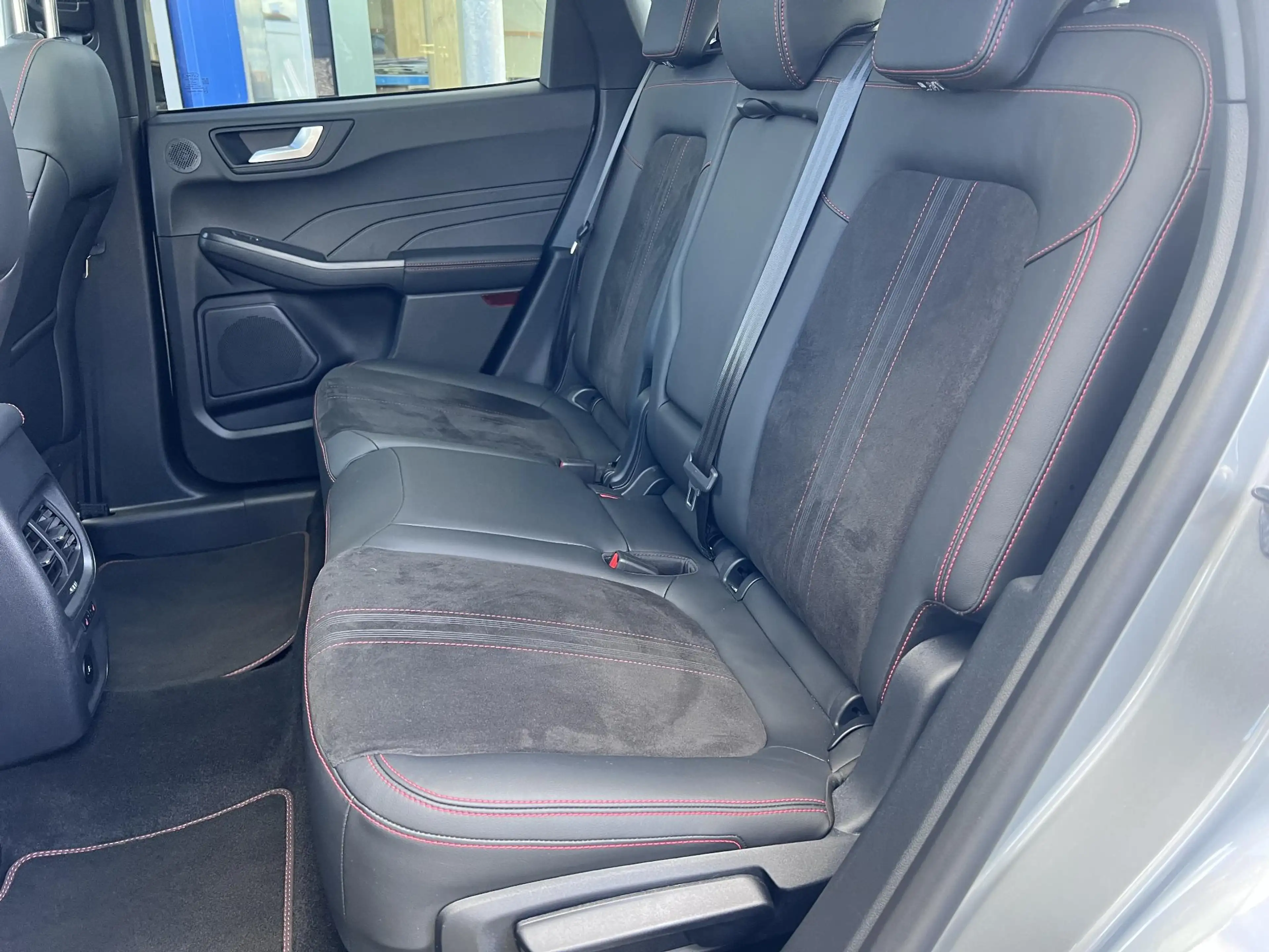 Ford Kuga 2.5 PHEV ST-Line X | Panoramadak | Wegklapbare tre — photo 15