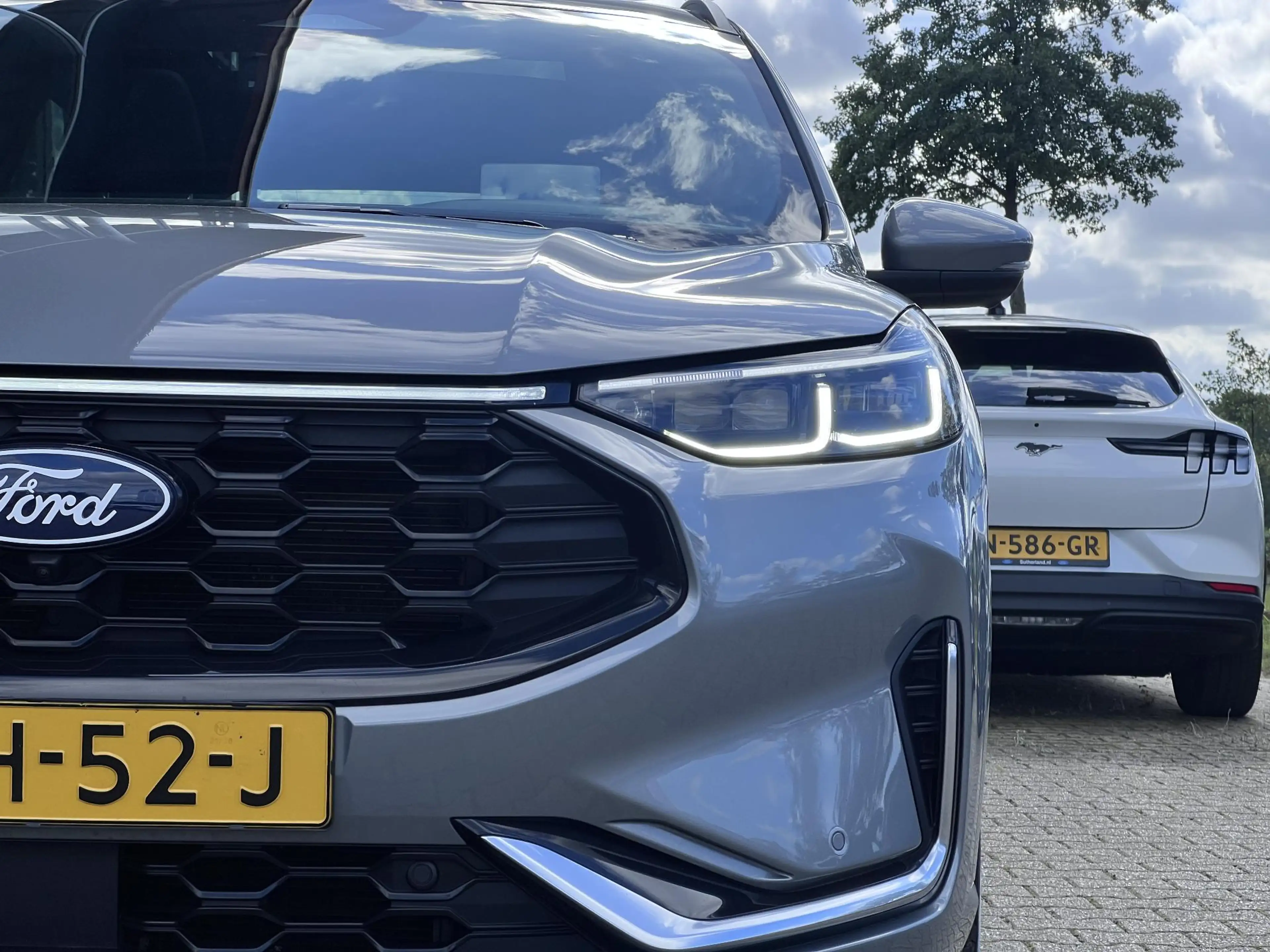 Ford Kuga 2.5 PHEV ST-Line X | Panoramadak | Wegklapbare tre — photo 5