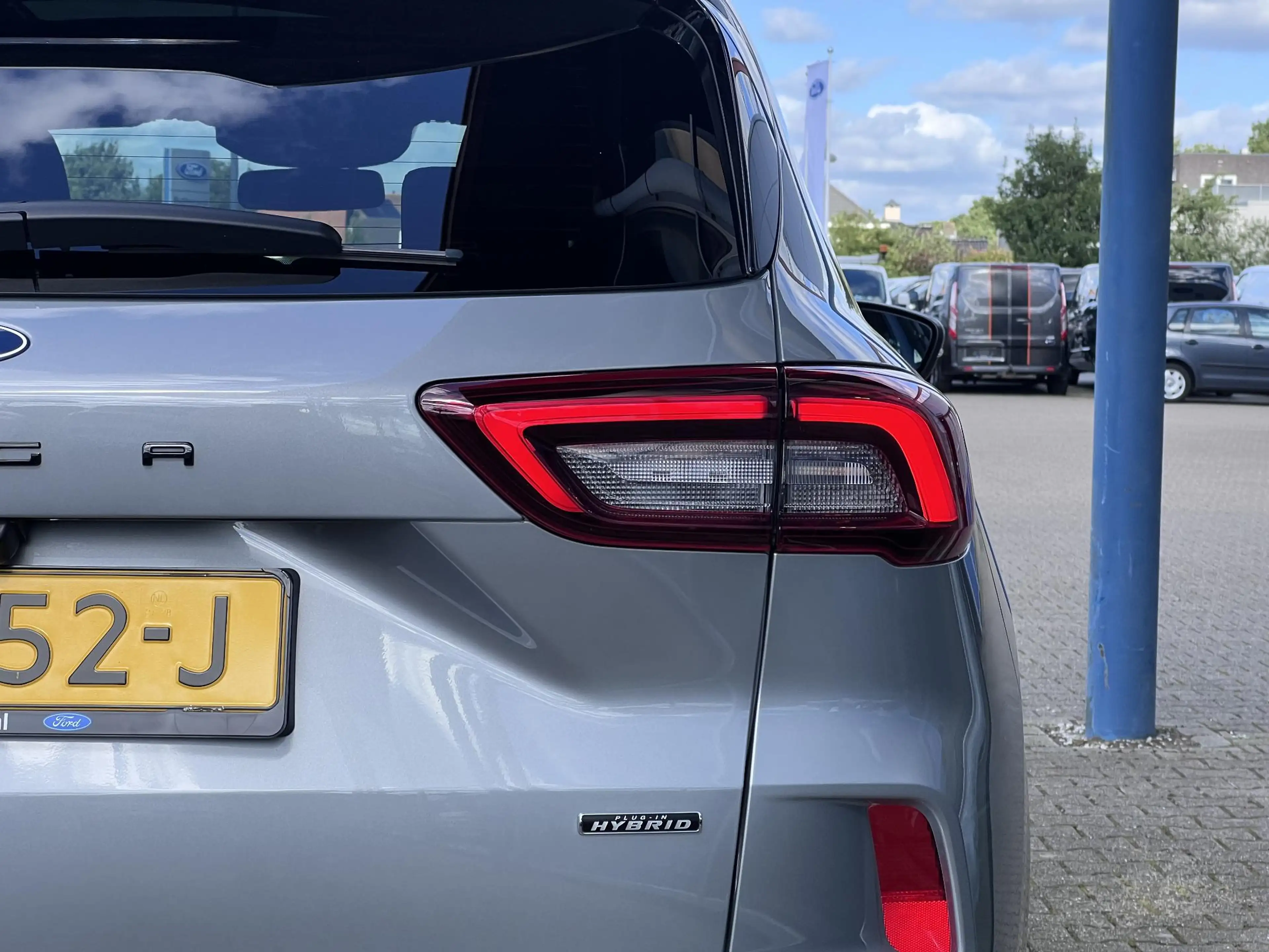 Ford Kuga 2.5 PHEV ST-Line X | Panoramadak | Wegklapbare tre — photo 8