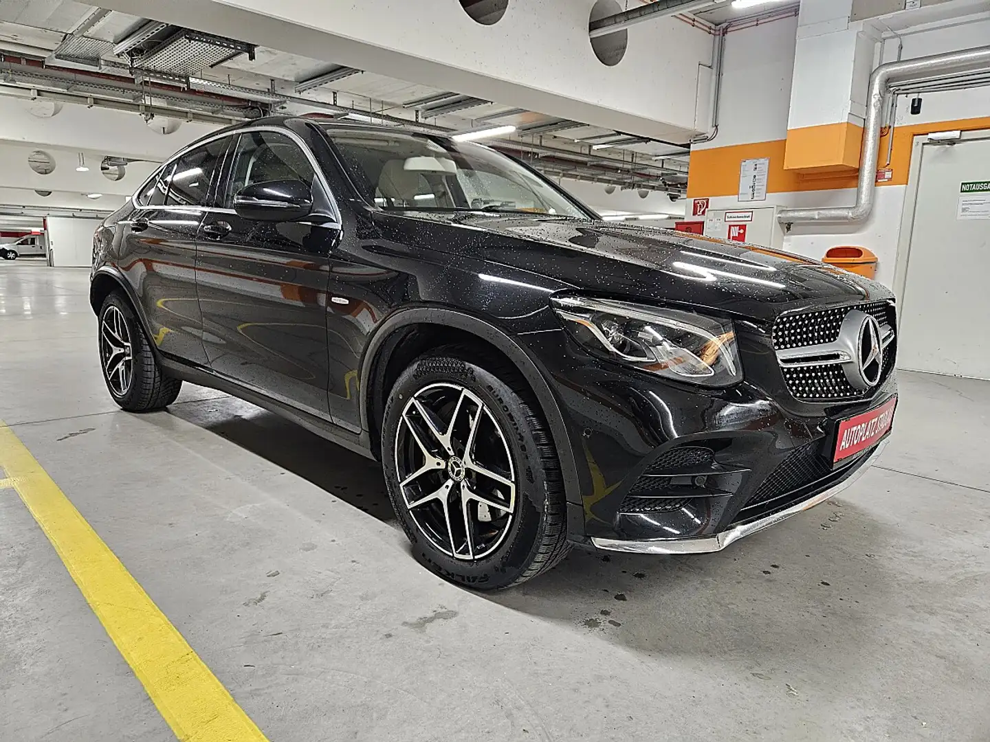 Mercedes-Benz GLC 250 d Coupé 4MATIC Aut. Schwarz - 2