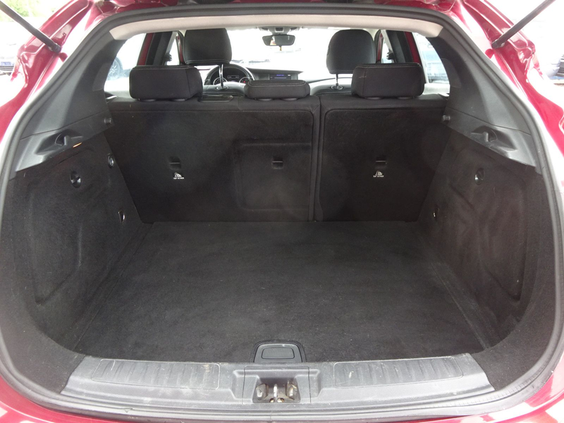 Infiniti Q30 1.5d FWD City Black — photo 10