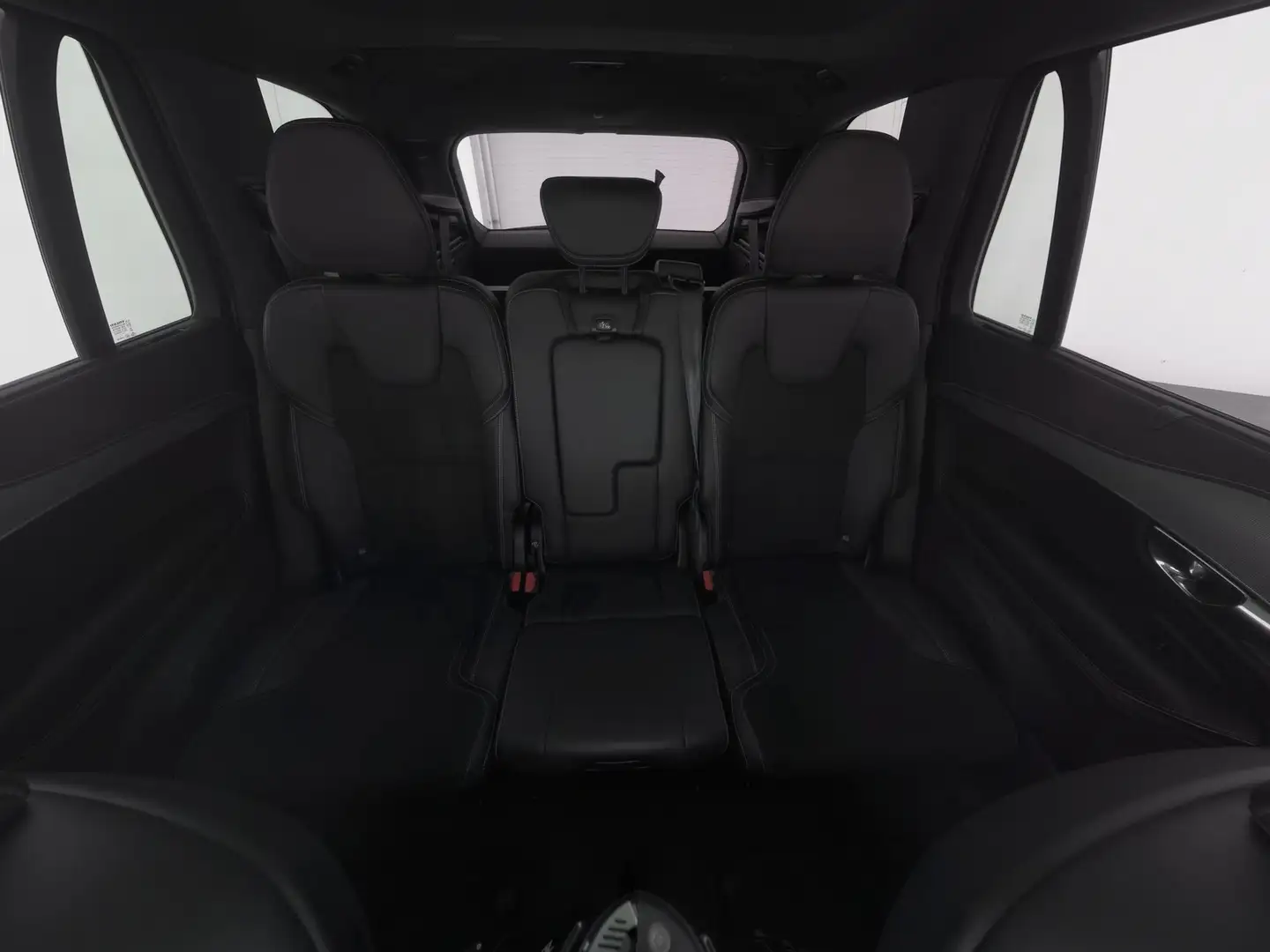 Volvo XC90 B5 Diesel AWD R-Design 22"+AHK+PANO+B&W+HUD Weiß - 2