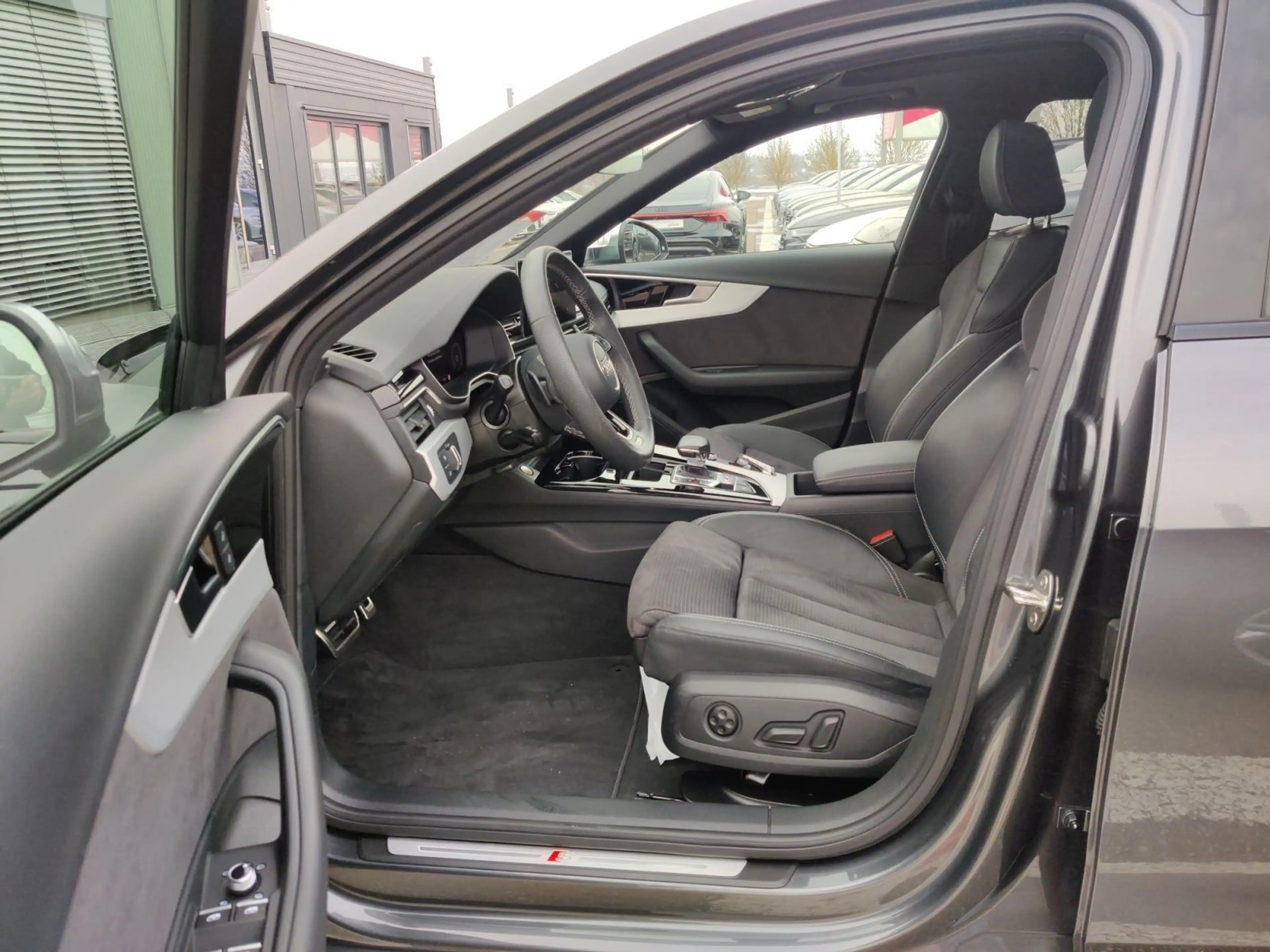 Audi S4 55 TDI q. Tiptr. competition, Matrix — photo 11