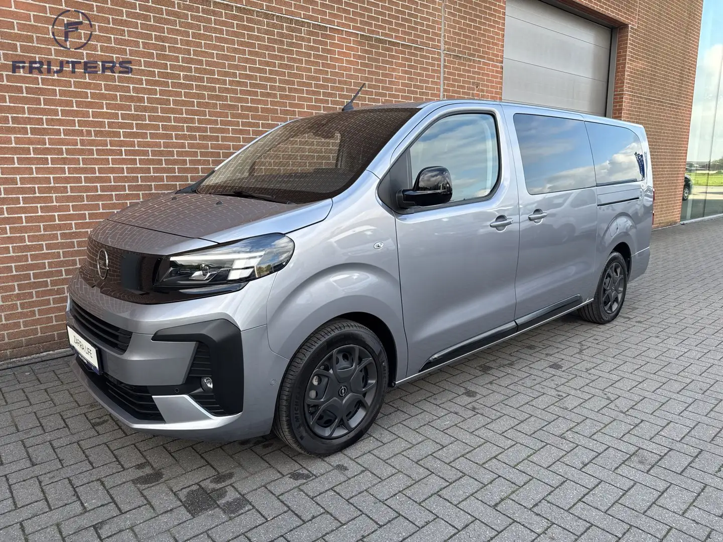 Opel Zafira Life Gris - 1