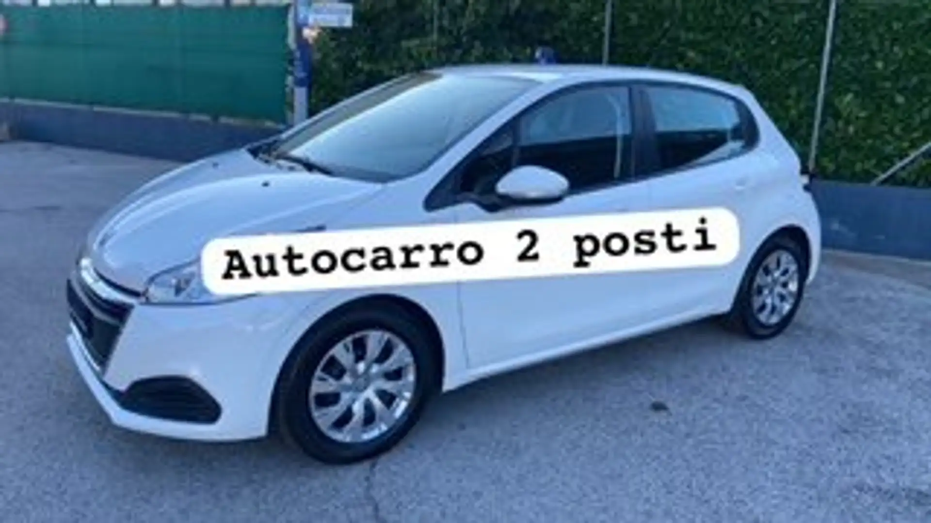 Peugeot 208 BlueHDi 75 5 porte Mix White - 1