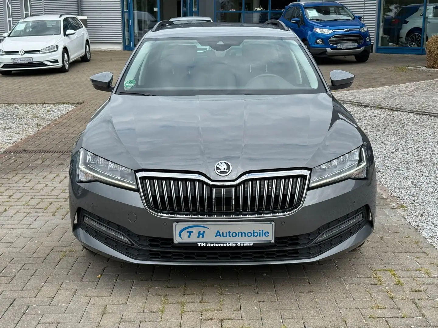 Skoda Superb Combi Ambition LED, AHK, Standheiz, Grau - 2