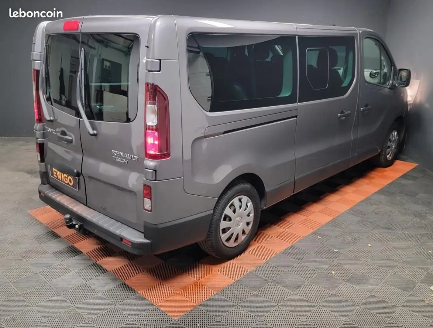 Renault Trafic COMBI 1.6 DCI 125ch L2 INTENS ATTELAGE 9 PLACES Gris - 2