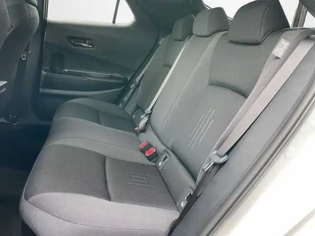Toyota C-HR view 12