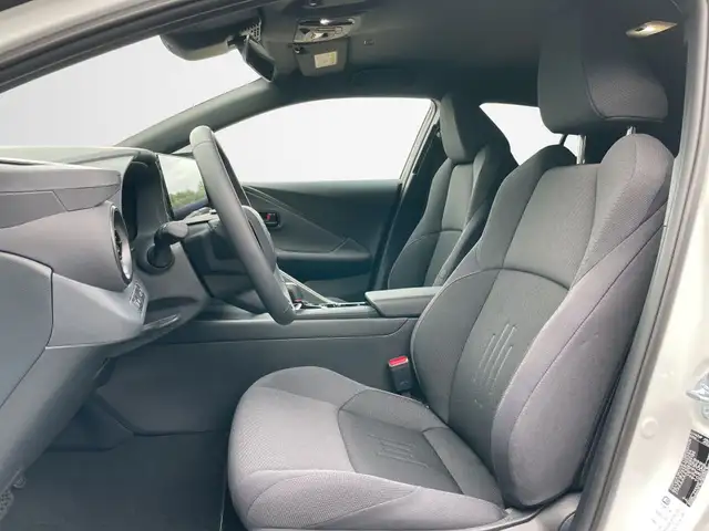 Toyota C-HR view 9