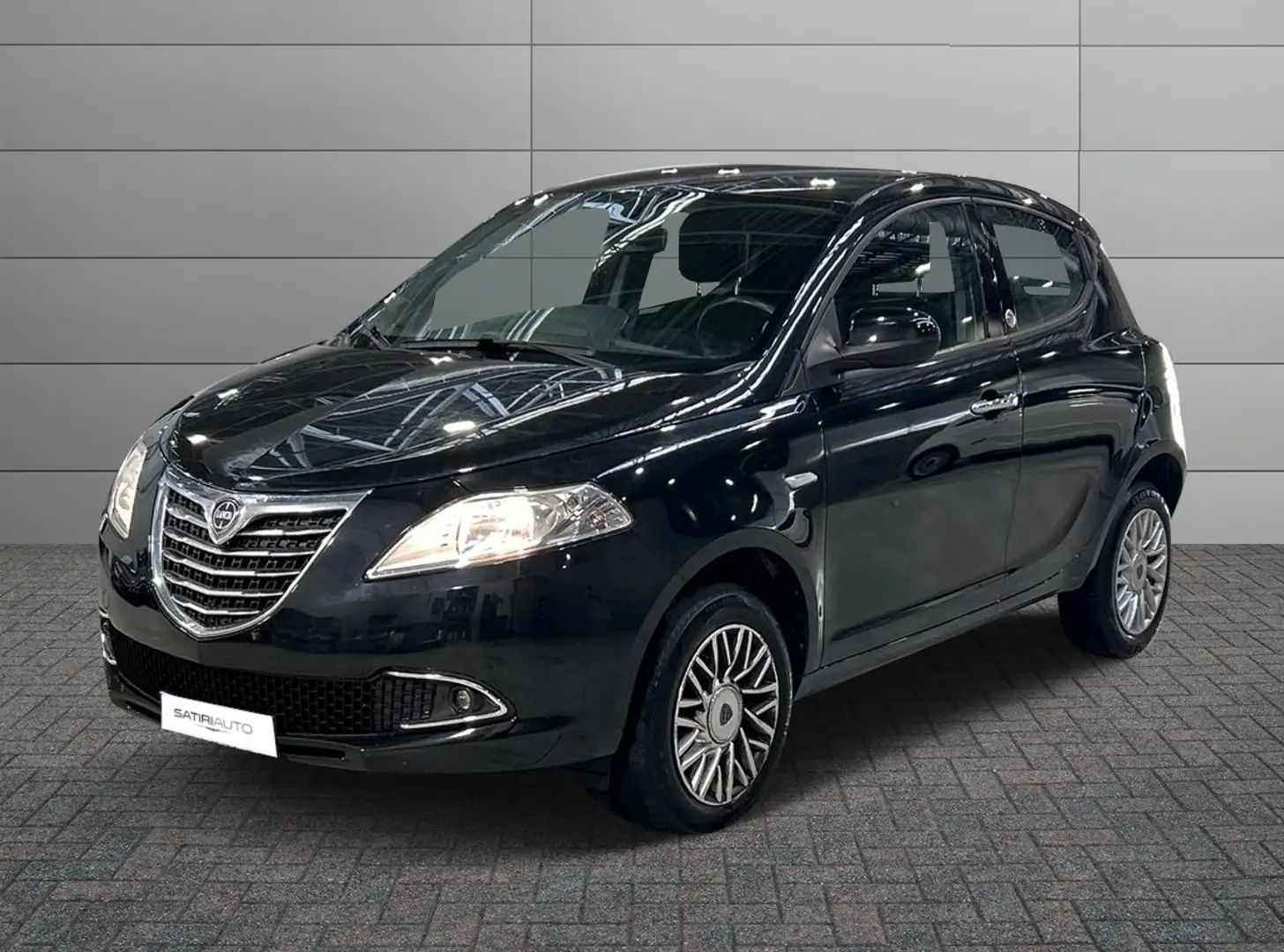 Lancia Ypsilon 5 Porte 0.9 Twinair Ecochic Elefantino Zwart - 1