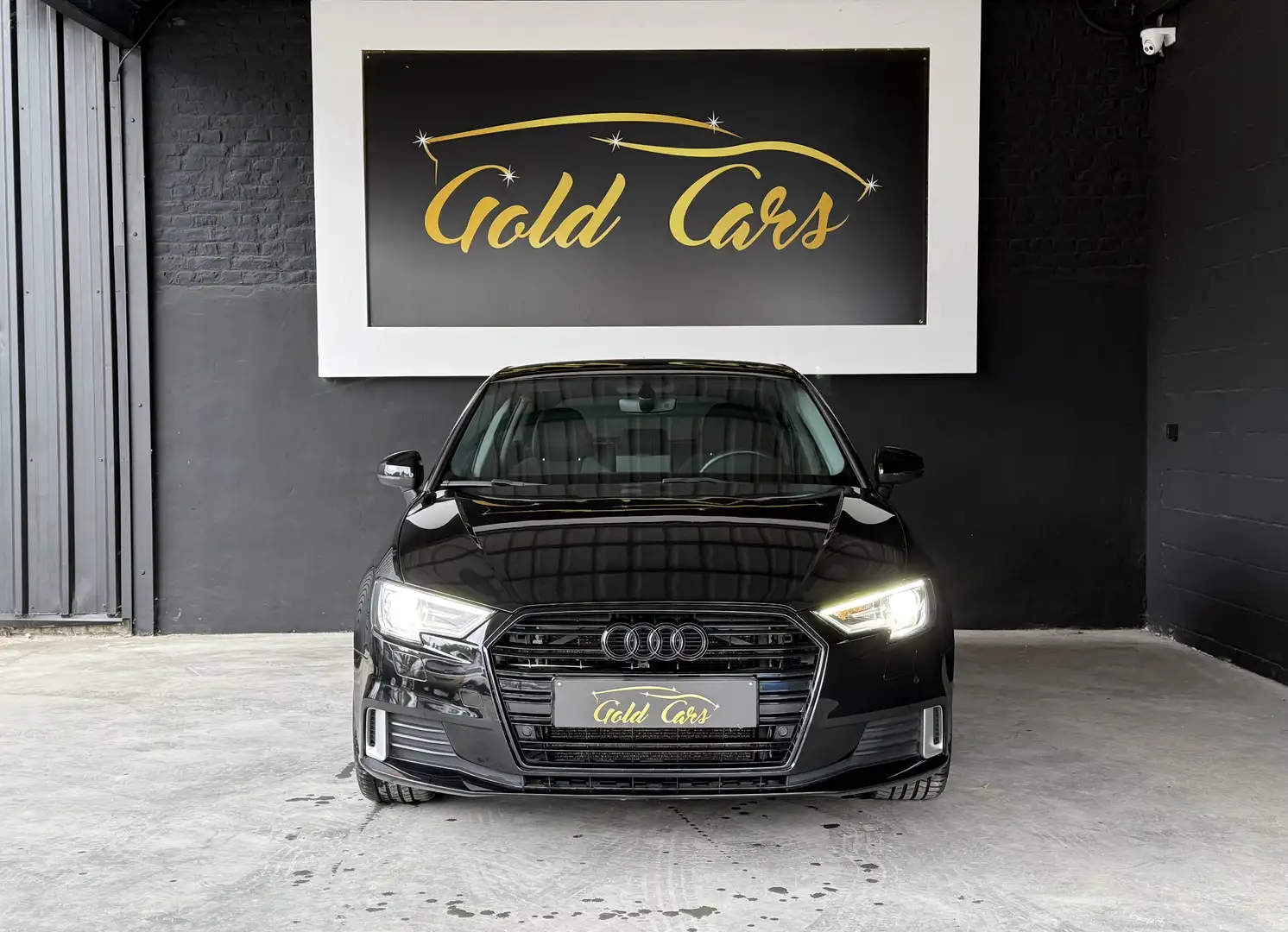 Audi A3 Sportback 1.0 TFSI Sport COCKPIT*NAVI*CAMERA* Zwart - 1