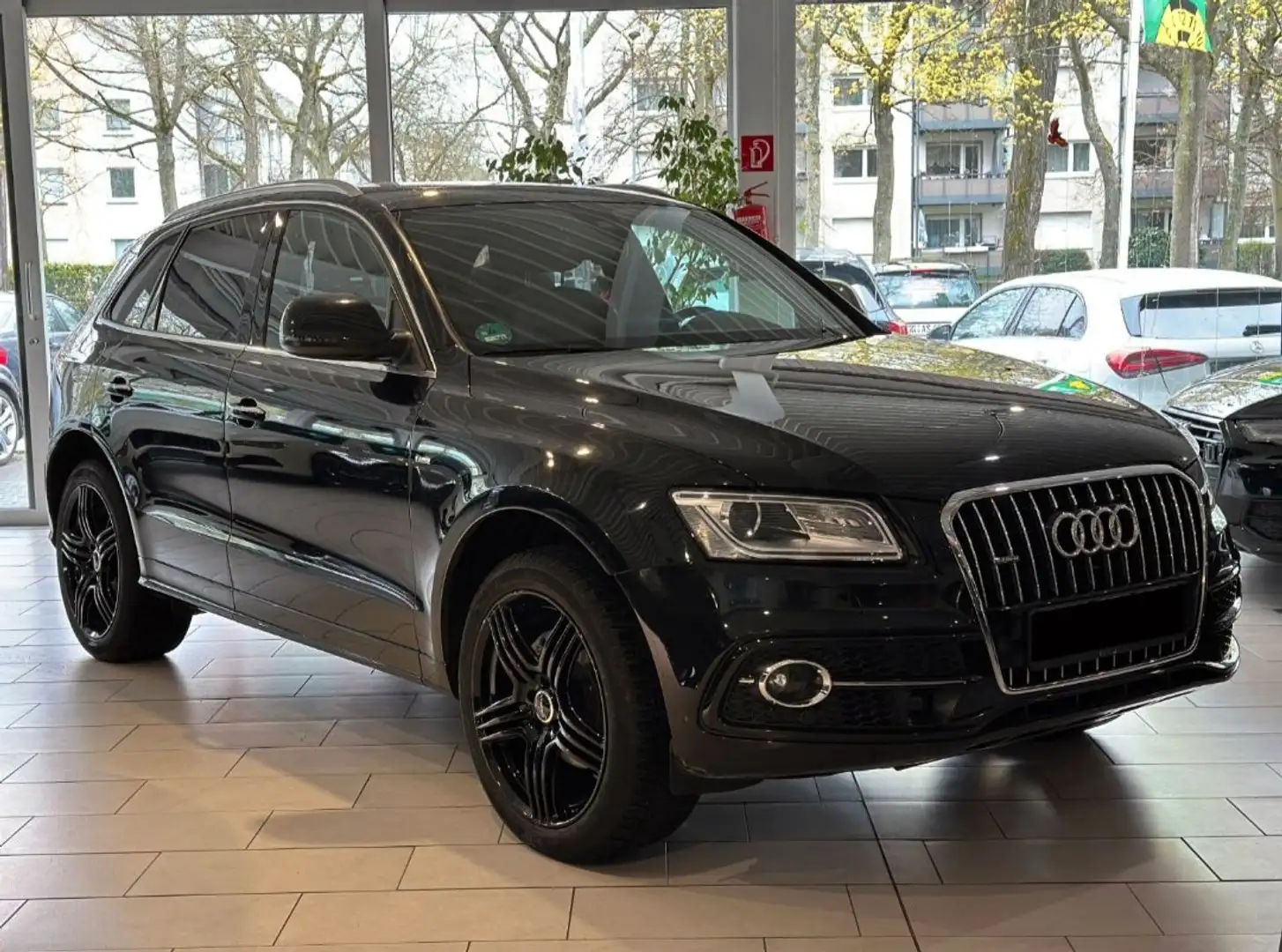 Audi Q5 Q5 Diesel 2.0 TDI quattro (clean diesel) S tronic Schwarz - 1