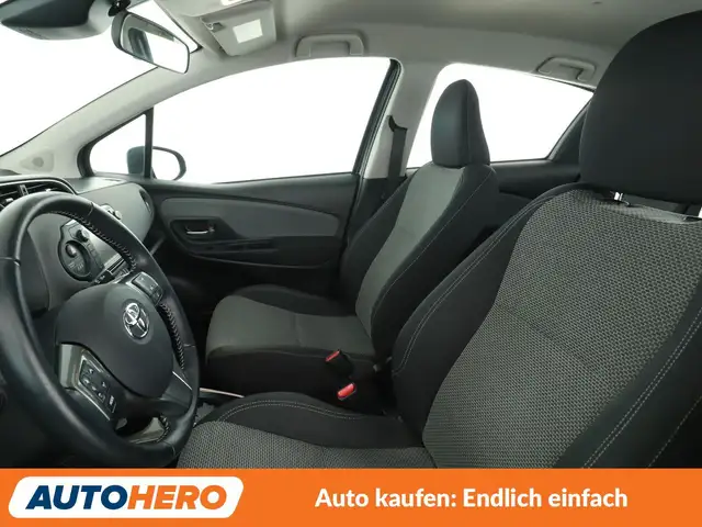 Toyota Yaris view 10