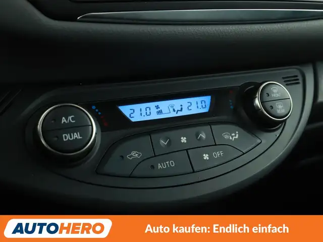 Toyota Yaris view 24